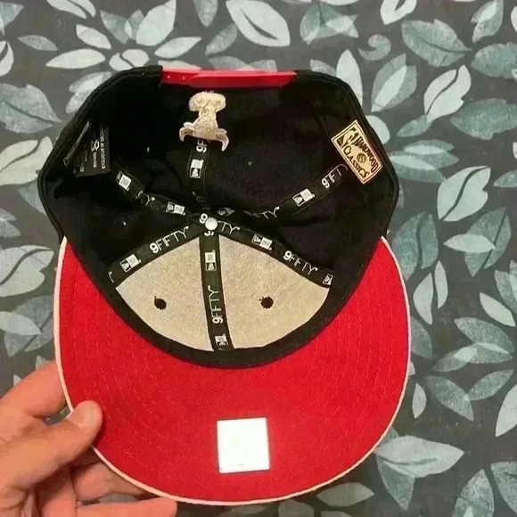 Chicago Bulls Cap - Lot of 2 - Picture 6 of 15